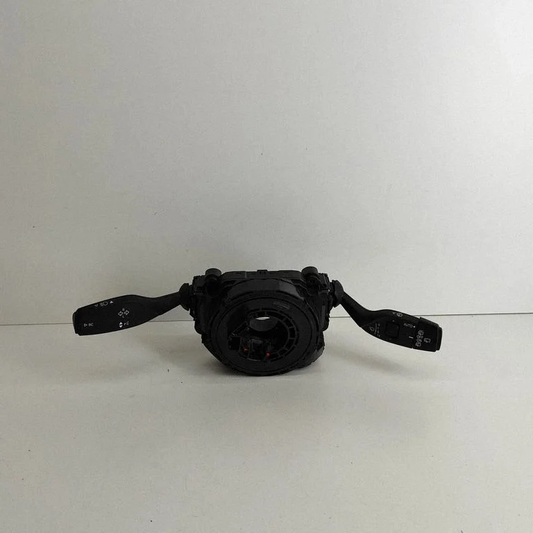Pagriezienu/gaismu svira 9305954