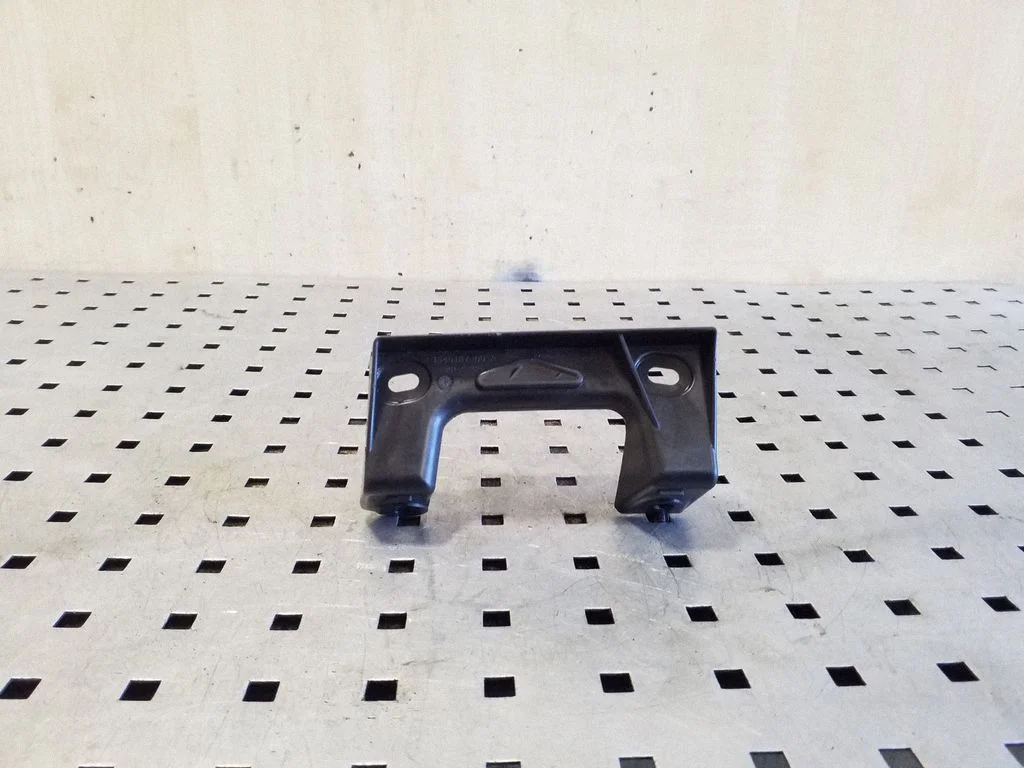 Other interior part – Tesla Model Y (2020-)