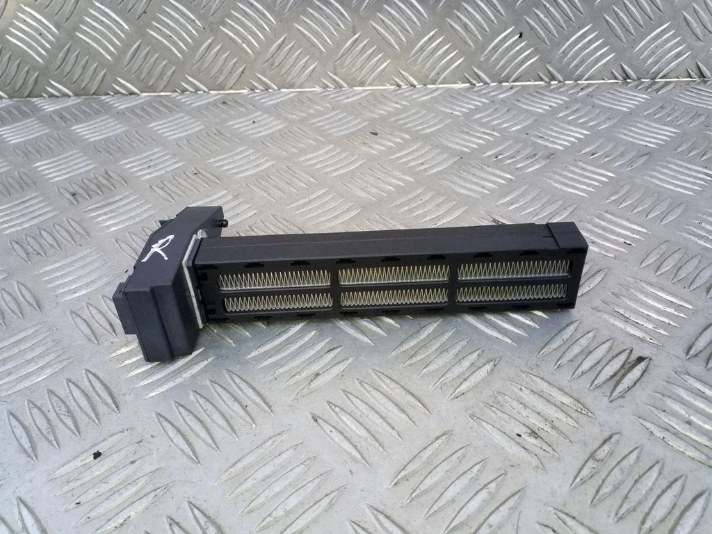 Cita salona detaļa 0923100178