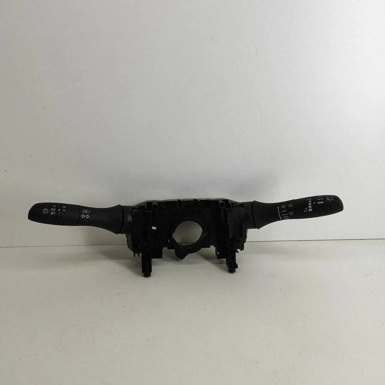 Pagriezienu/gaismu svira 255604EA1C