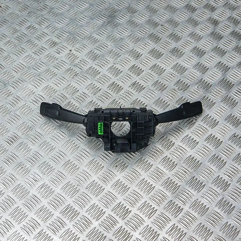 Suunatulede/tulede hoob – Volvo S40, V40 (1995-2004)