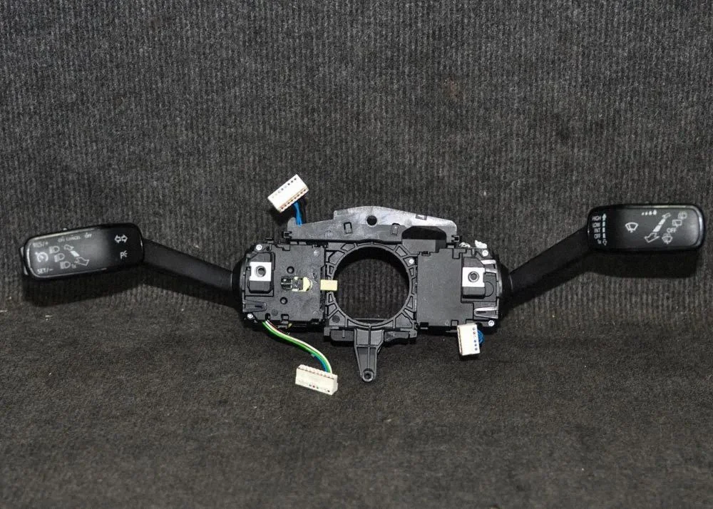 Suunatulede/tulede hoob 5K0953223B – Seat Leon (5F) (2012-2019)