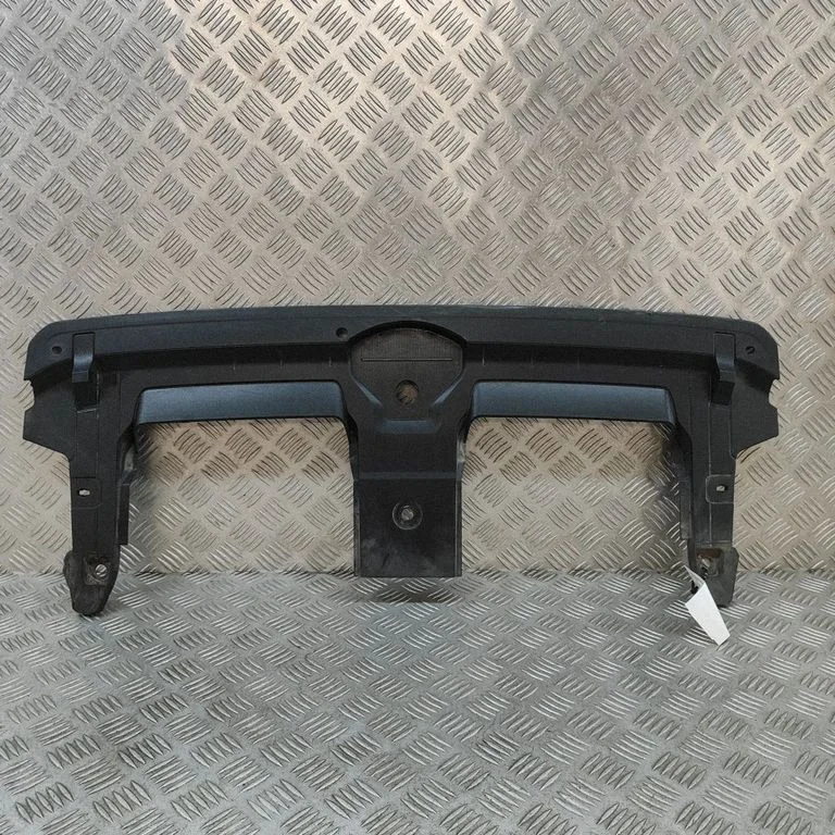 Radiatoru apdare 4M0807081