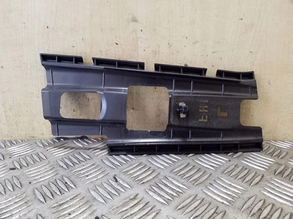 Muu salongiosa 94088AJ390