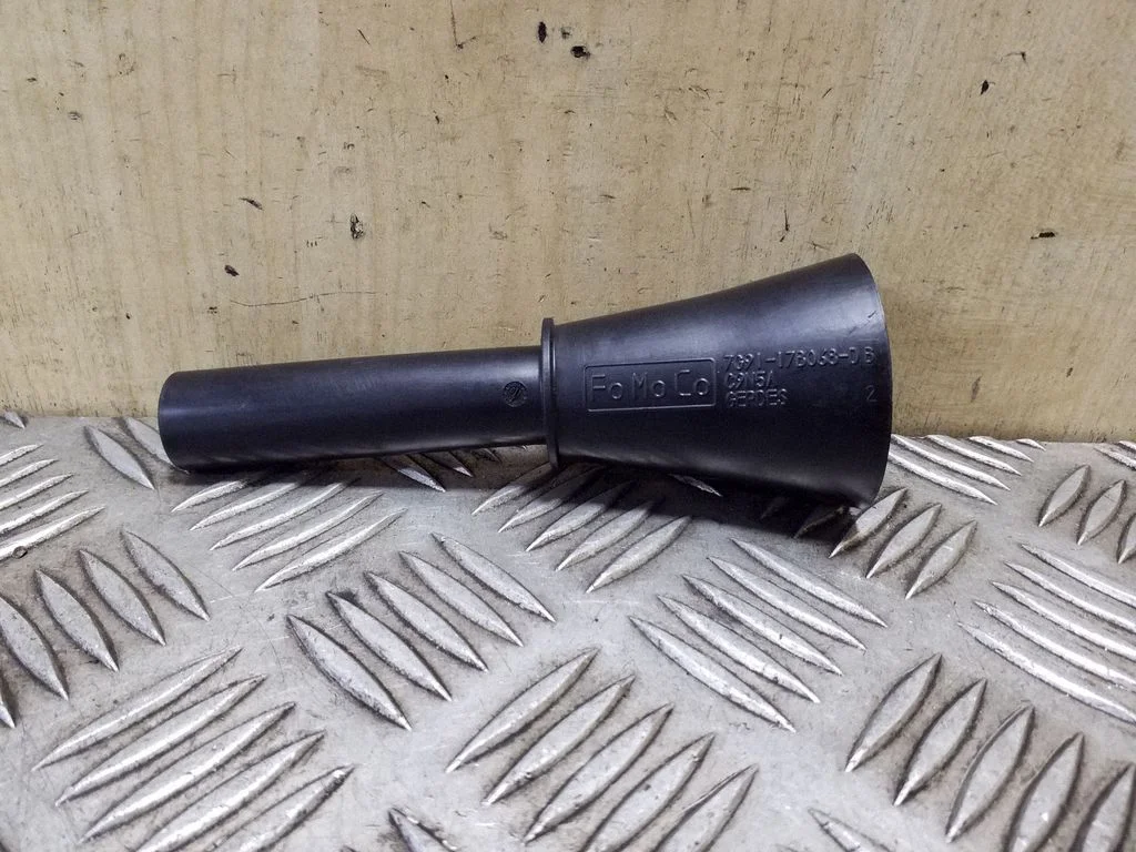 Cita salona detaļa 7G9117B068DB