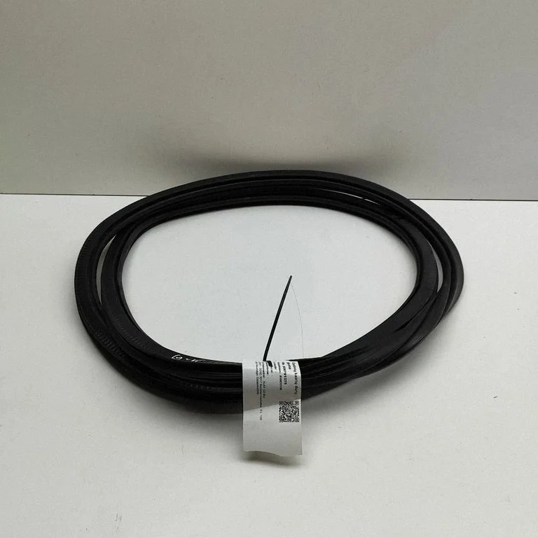 Aizmugurējo durvju blīvgumija 8U08313721