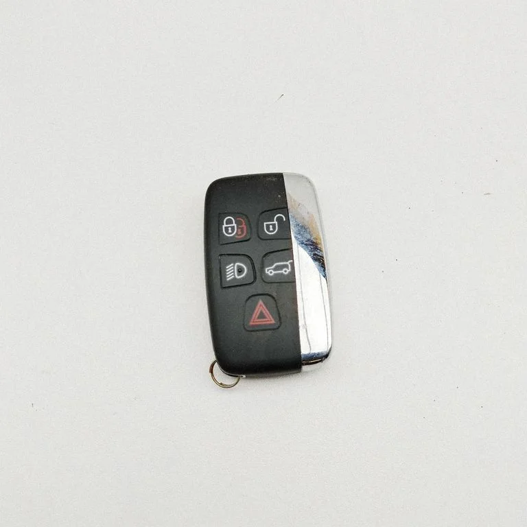 Ignition key/card CH2215K801BB