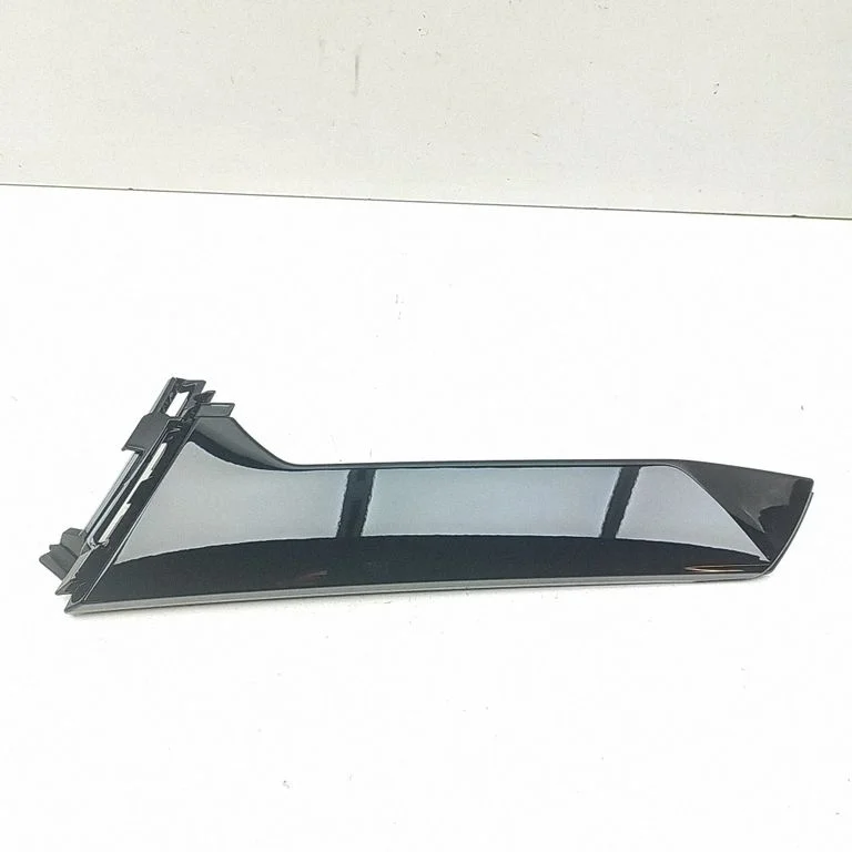Tailgate trim 51625A1CEF1 – BMW 5 Series G60 G61 (2023-)