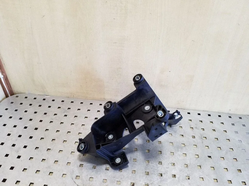 Other interior part BV6R7C453DAC