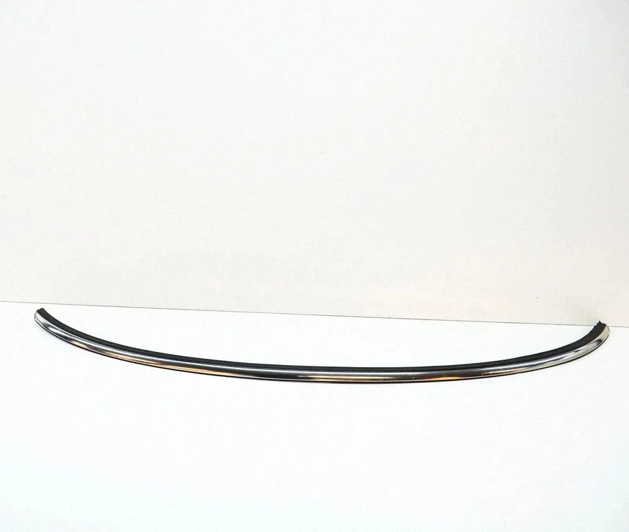 Listwa klapy bagażnika 7328384