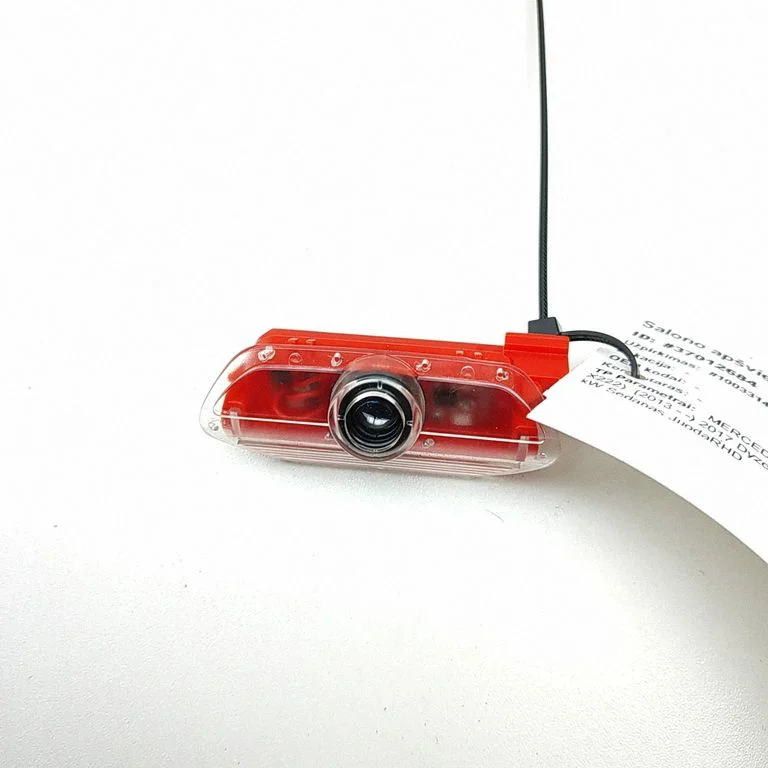 Priekšējo durvju apgaismojuma lukturis (iekšpusē) A0009061335