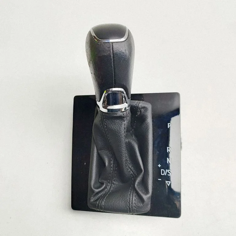Gear lever shifter trim leather/knob – Skoda Superb B8 (3V) (2015-2024)