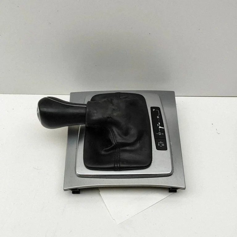 Gear lever shifter trim leather/knob A2076801107