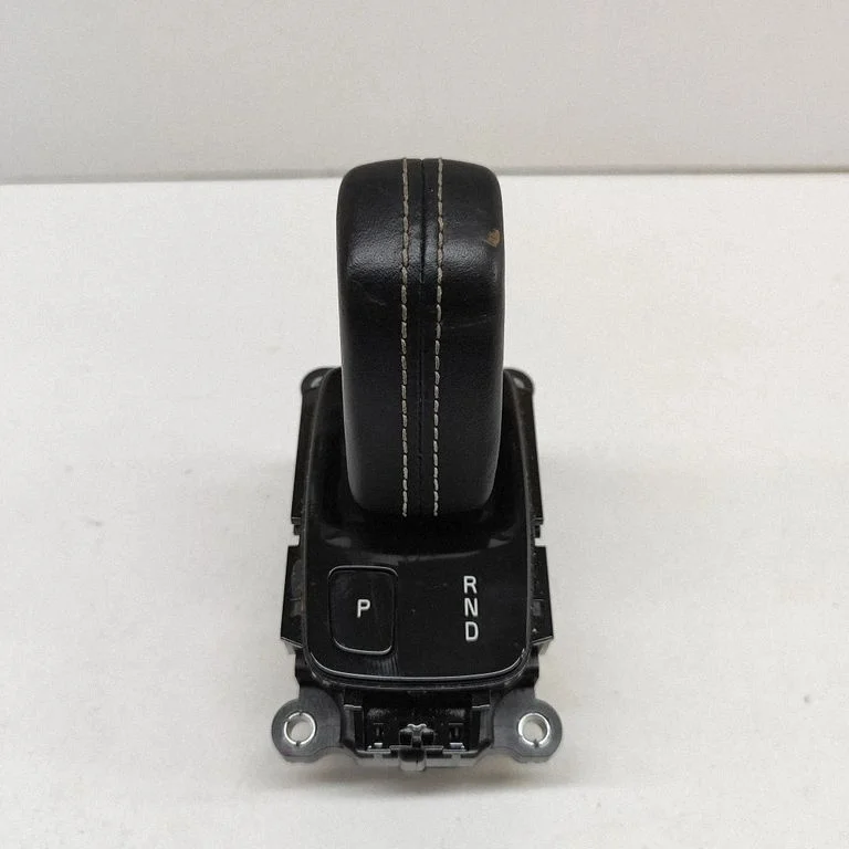 Gear lever shifter trim leather/knob – Volvo S90, V90 (2016-)