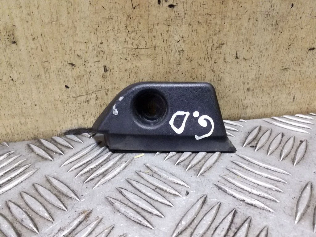 Other exterior part 5L6853344