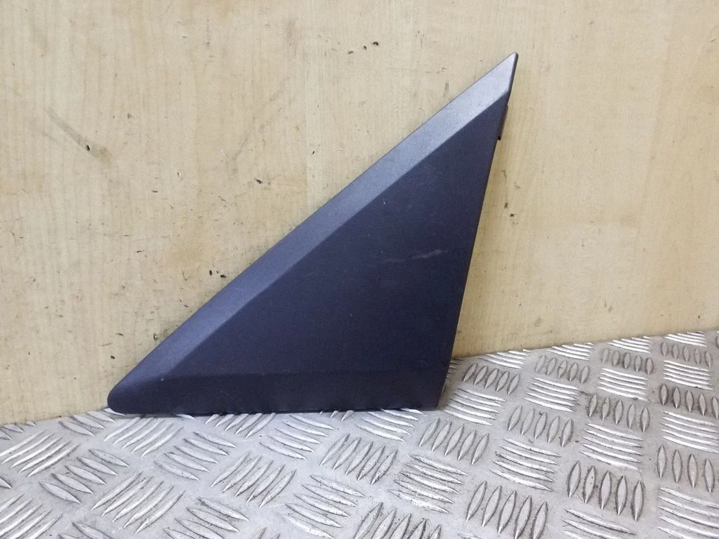 Other exterior part A9068110007