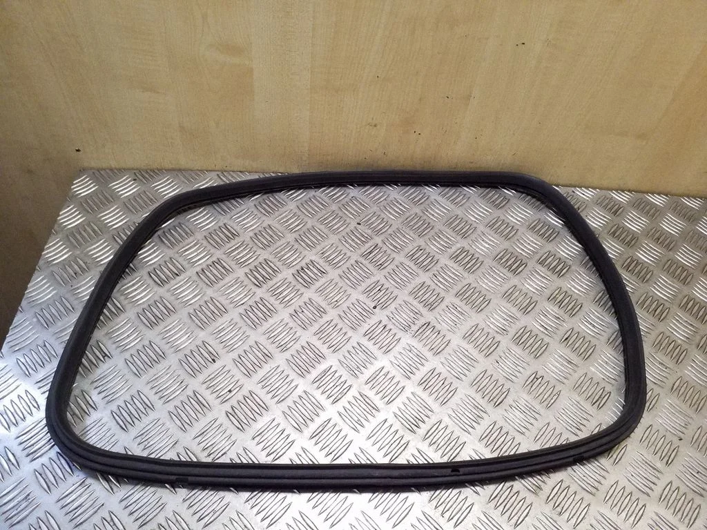 Other exterior part – Mitsubishi Pajero Sport I (1996-2008)