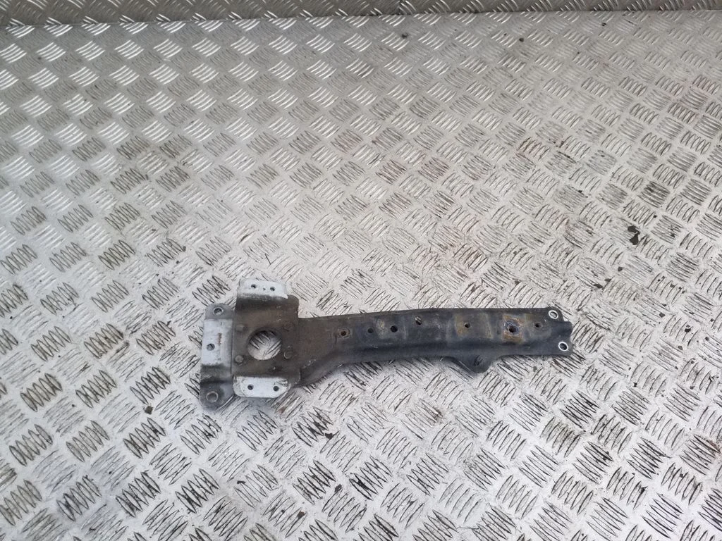 Other exterior part – Mitsubishi Pajero Sport I (1996-2008)