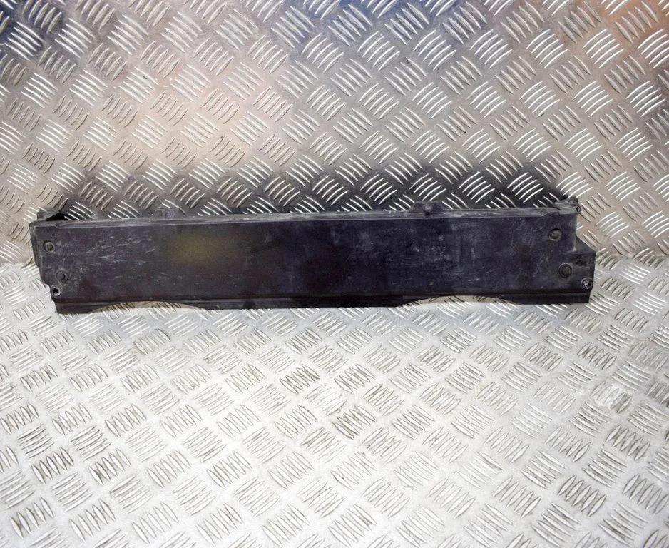 Radiatoru paneļa augšējā daļa 8574000