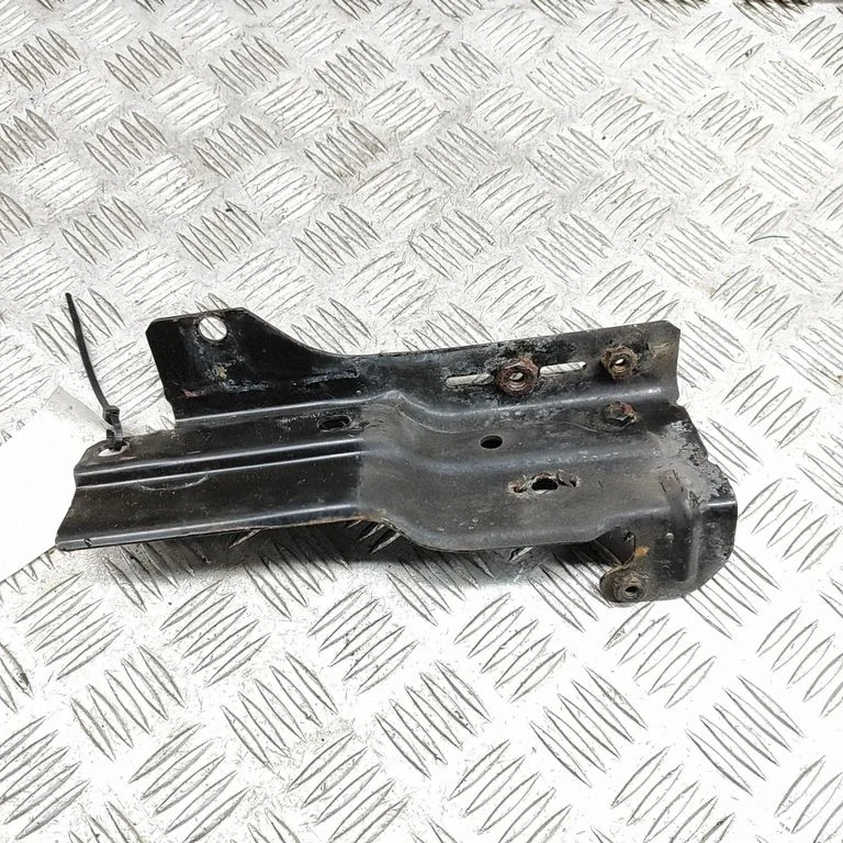Radiatoru paneļa augšējā daļa – Peugeot Boxer (2015-)