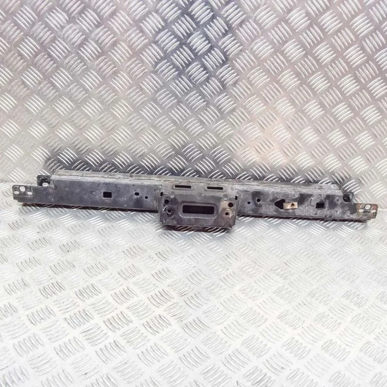 Radiatoru paneļa augšējā daļa