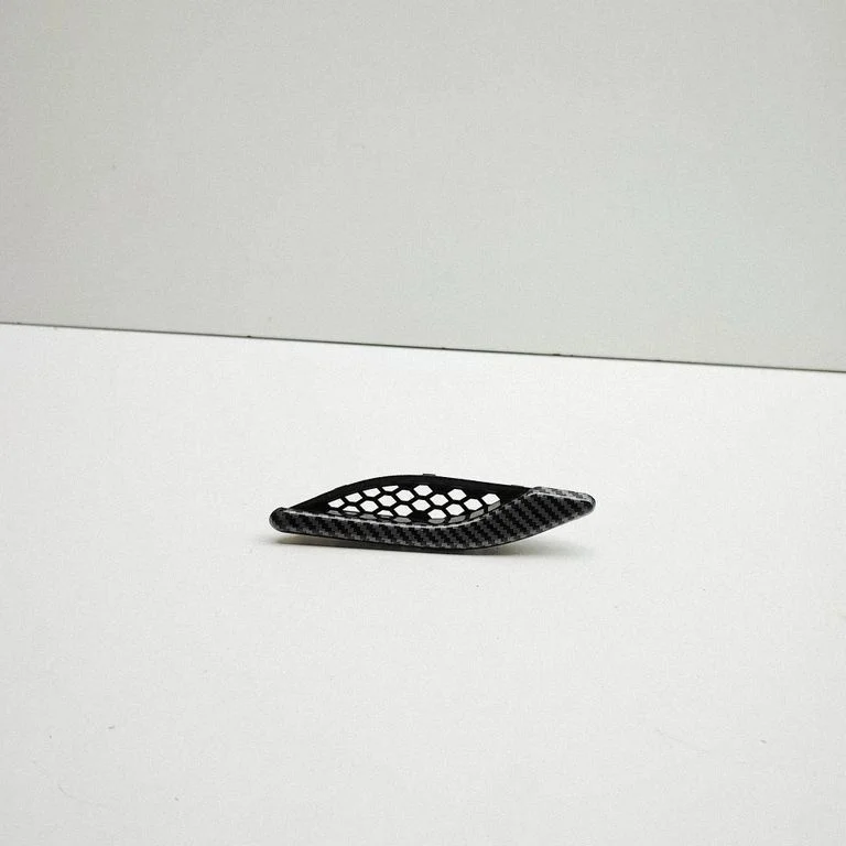 Fender trim (molding) – Maserati Ghibli (2013-)