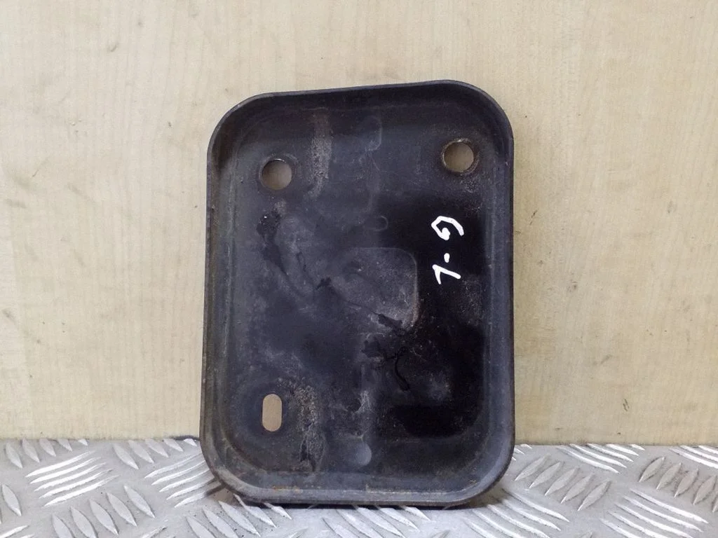 Other exterior part 8V4117G782AA