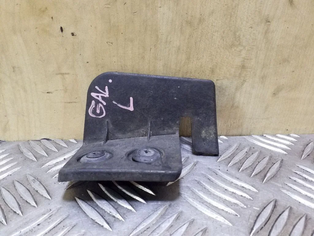 Cita ārējā detaļa CB80519C0