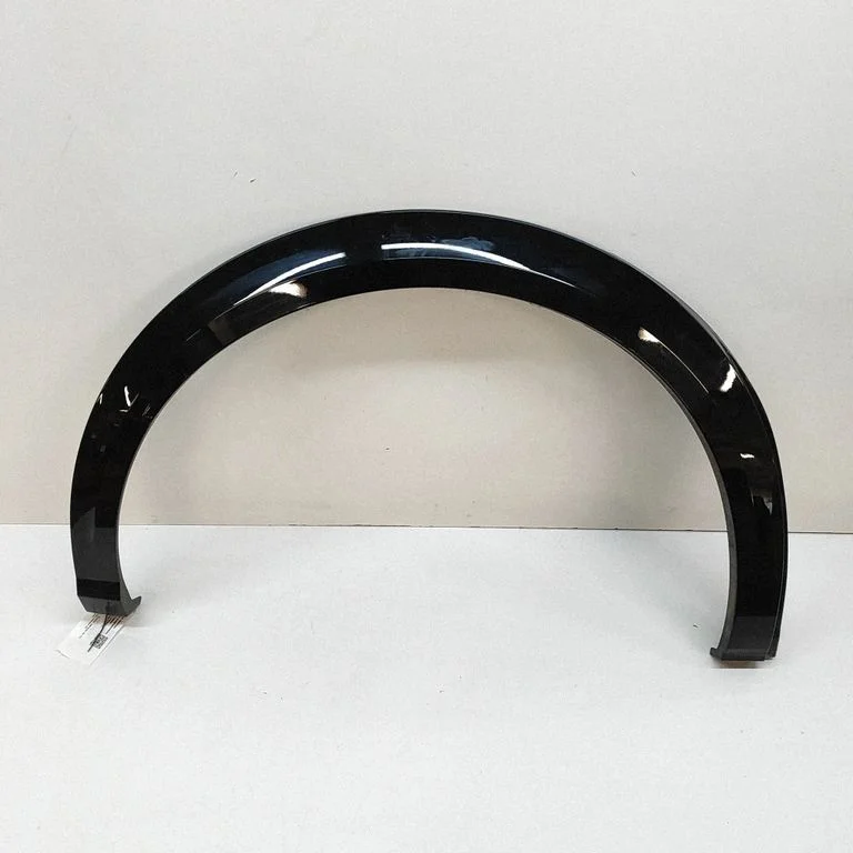 Poritiiva iluliist (molding) 9840245980
