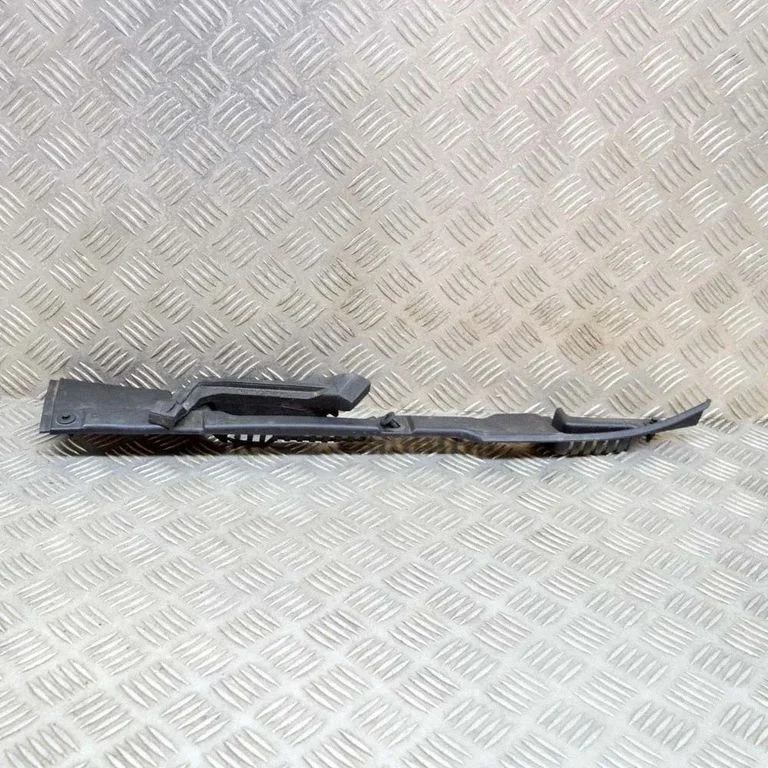 Fender trim (molding) – Volvo S90, V90 (2016-)