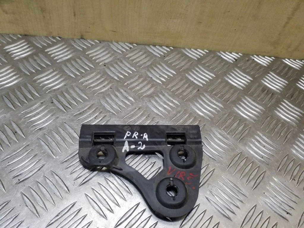 Other exterior part 8Z0821250A