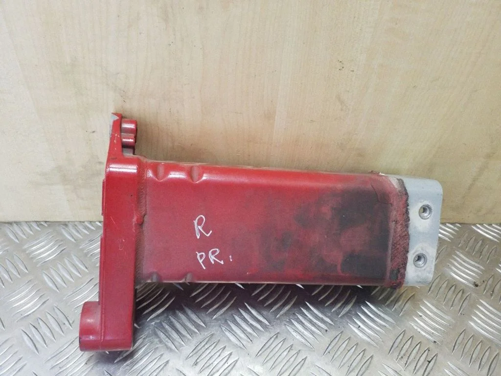 Cita ārējā detaļa 8Z0805120