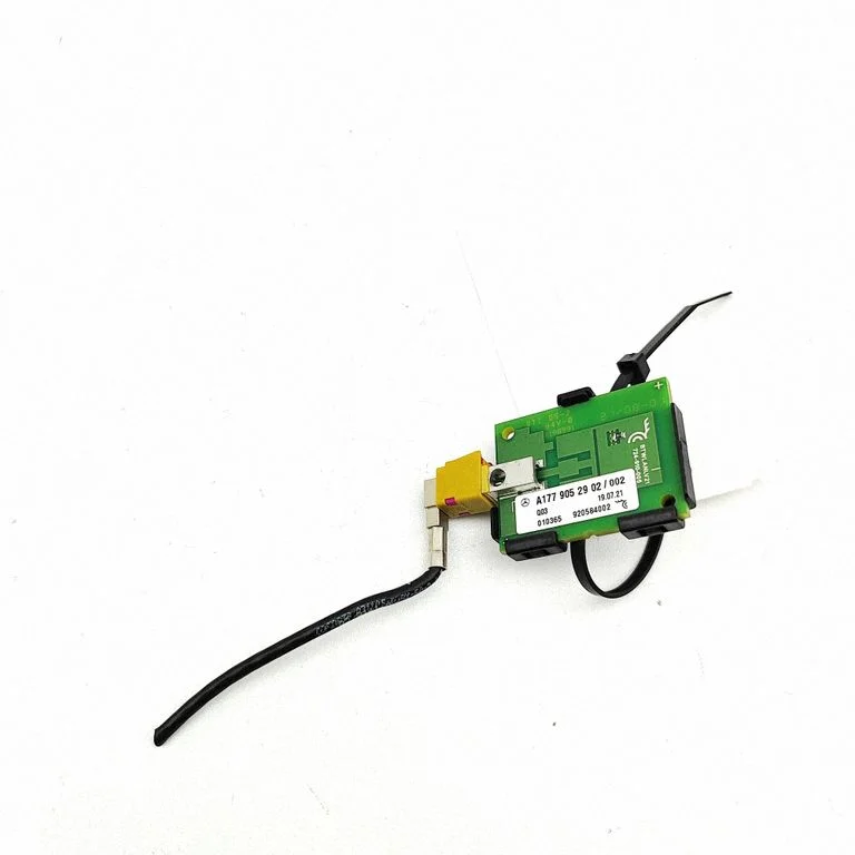 Antena (GPS antena) – Mercedes-Benz A klase W177 AMG (2018-)