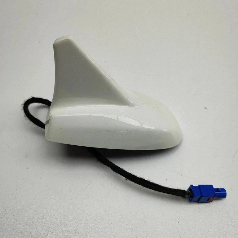 Aerial GPS antenna – Maserati Ghibli (2013-)