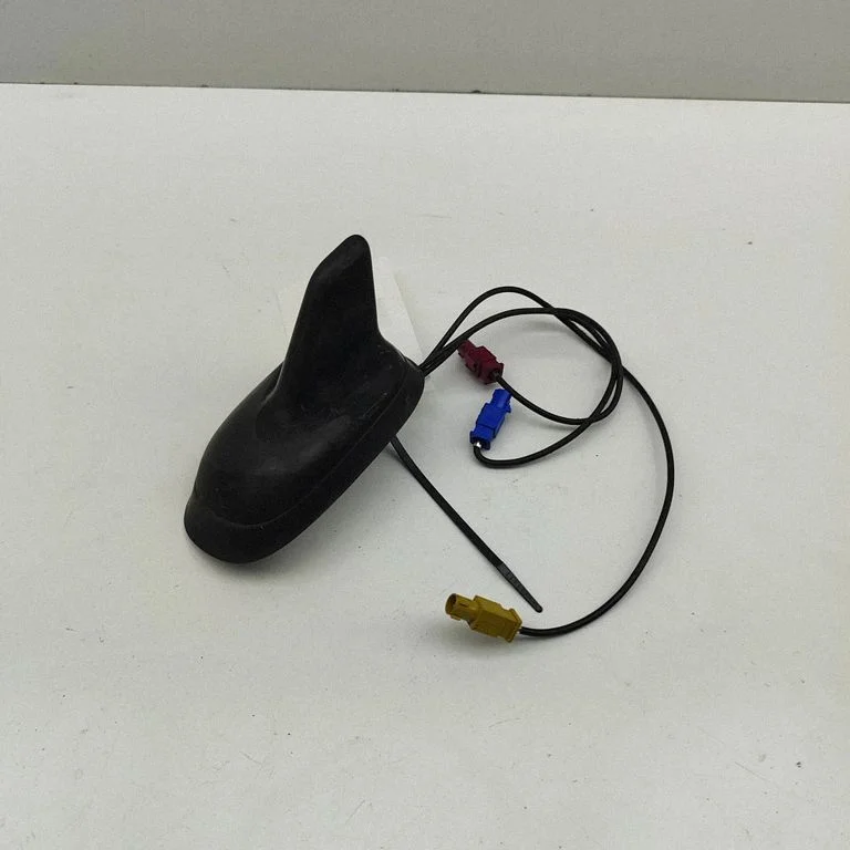 Aerial GPS antenna 5N0035501B