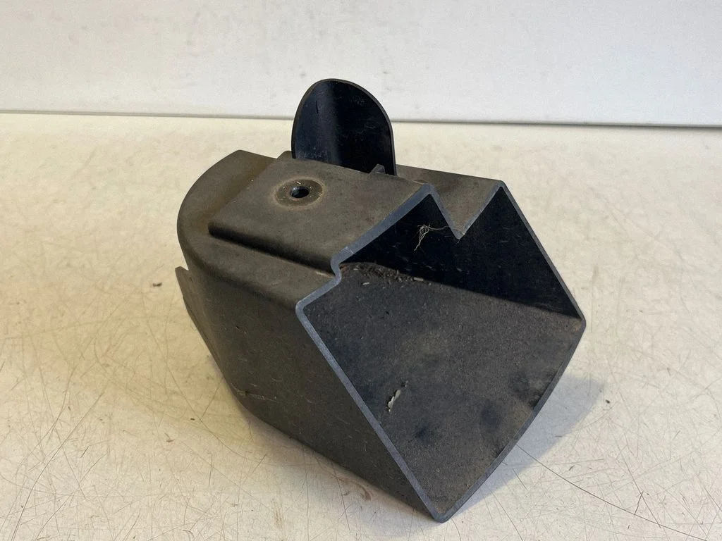 Muu mootoriruumi osa 9211292