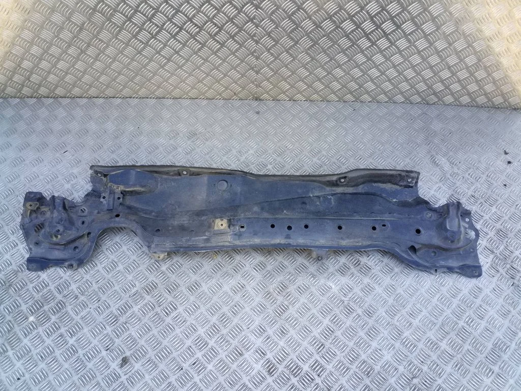 Other engine bay part
