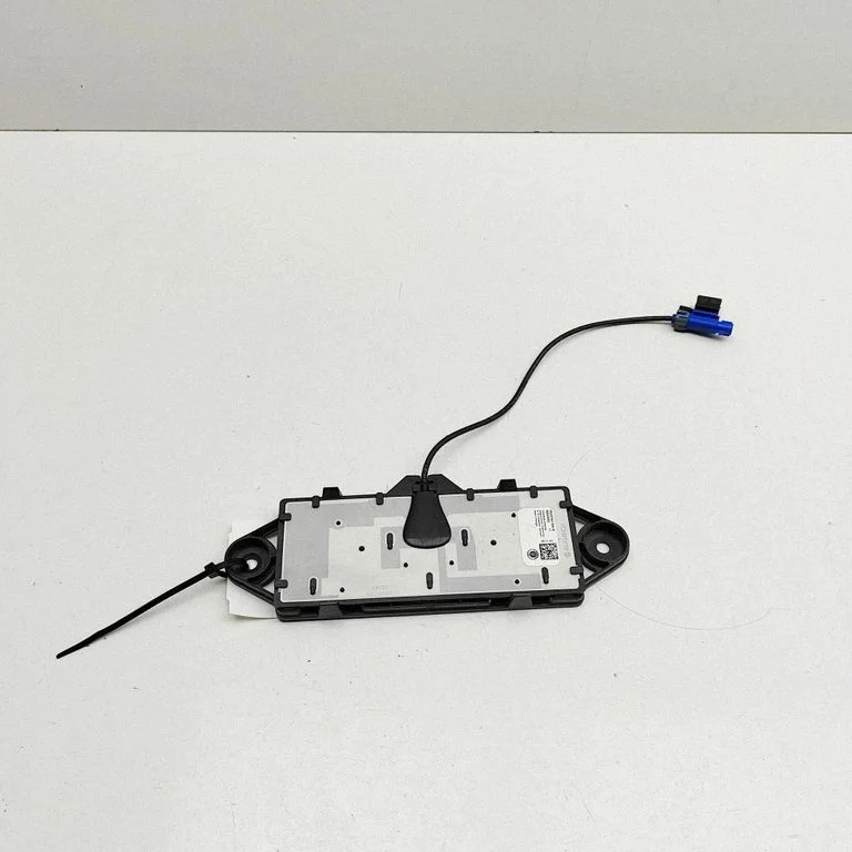 Aerial GPS antenna FM2970410021B – Fisker Ocean (2022-2024)
