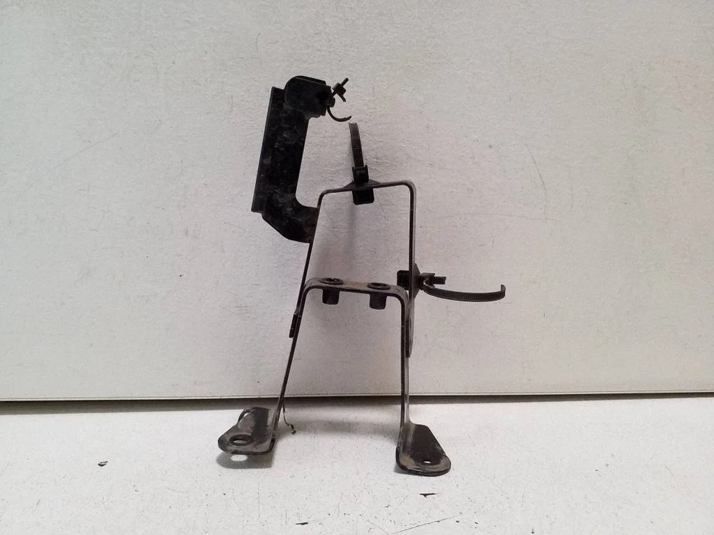 Kita variklio skyriaus detalė