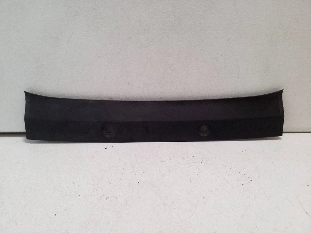 Kita variklio skyriaus detalė