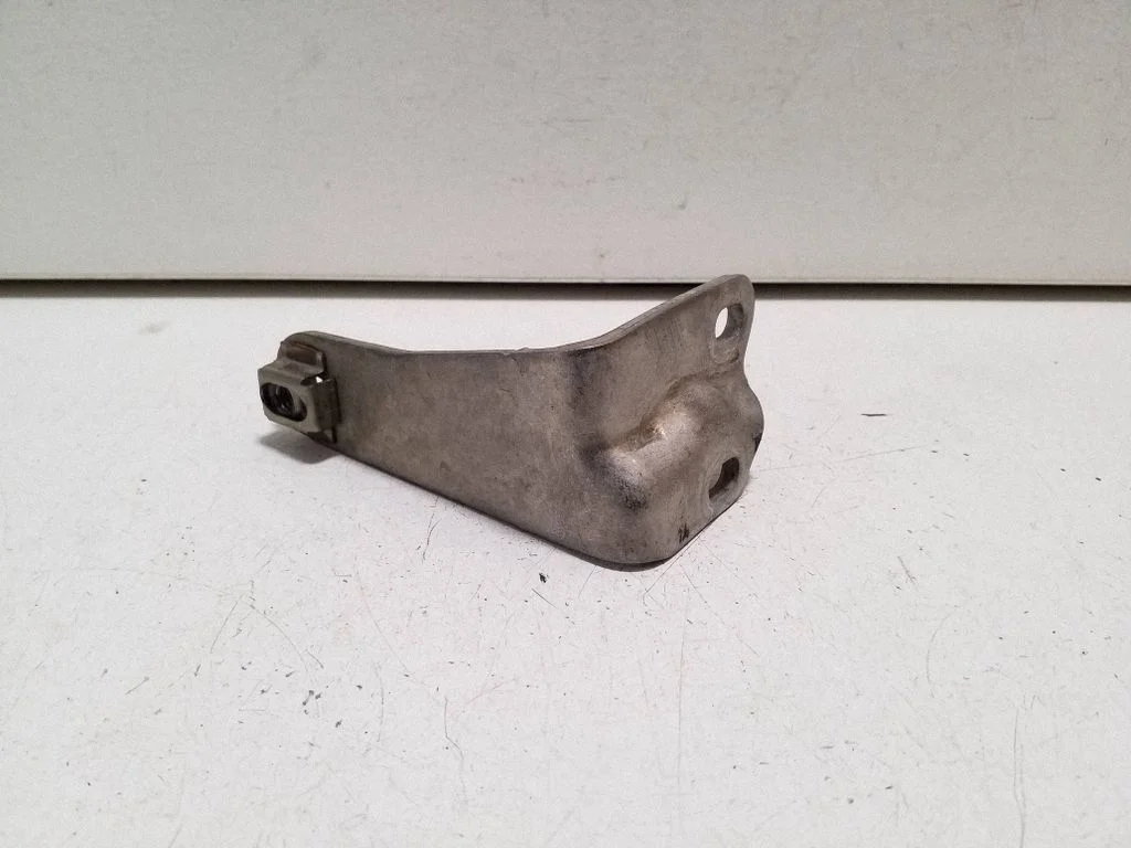 Cita motora nodalījuma detaļa A6541427500