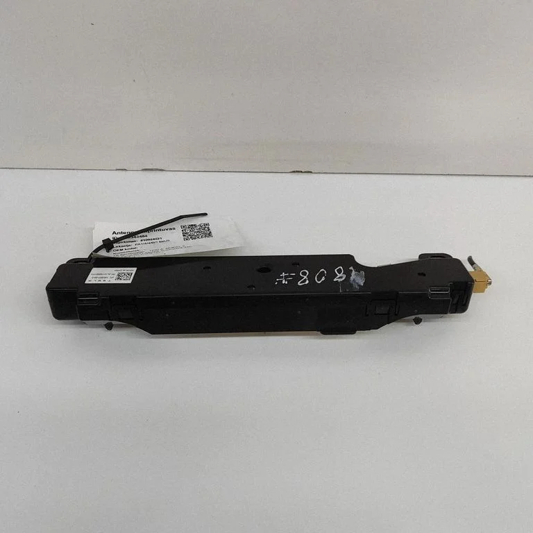 Aerial GPS antenna – Tesla Model Y (2020-)