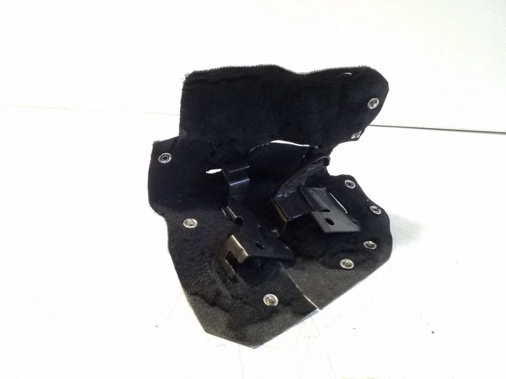 Other engine bay part – Audi A1 (2010-2018)