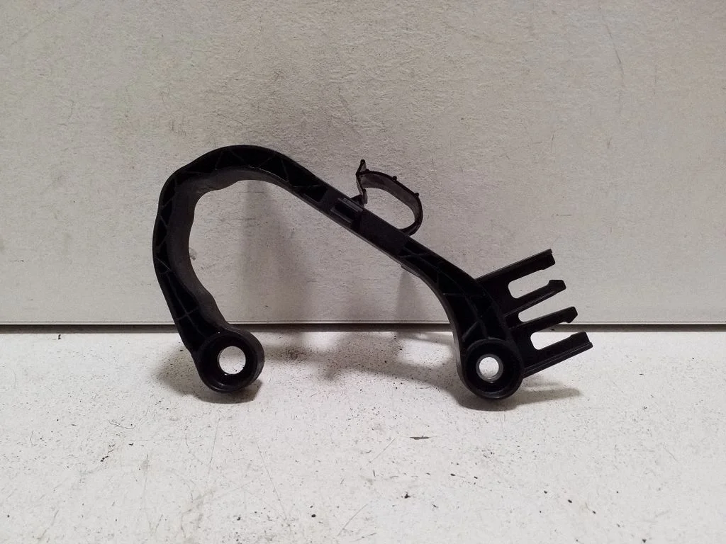 Cita motora nodalījuma detaļa 5N0971858