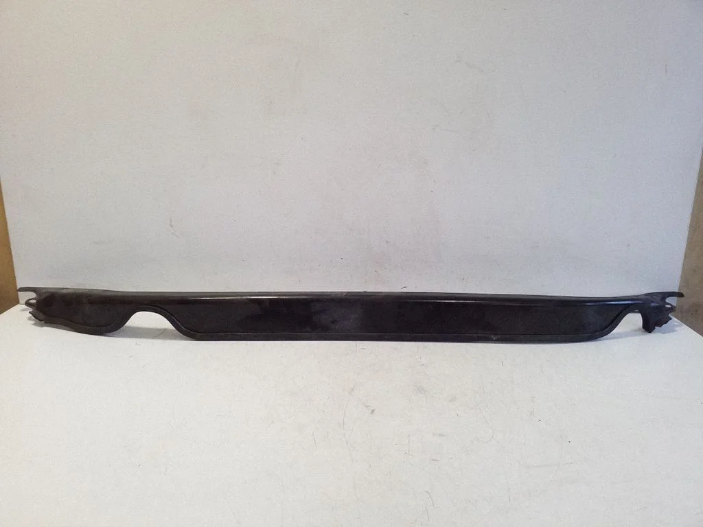 Other engine bay part 3G0805275A