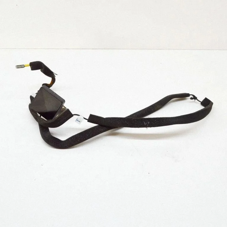 Aerial GPS antenna – Nissan Leaf I (ZE0) (2010-2017)