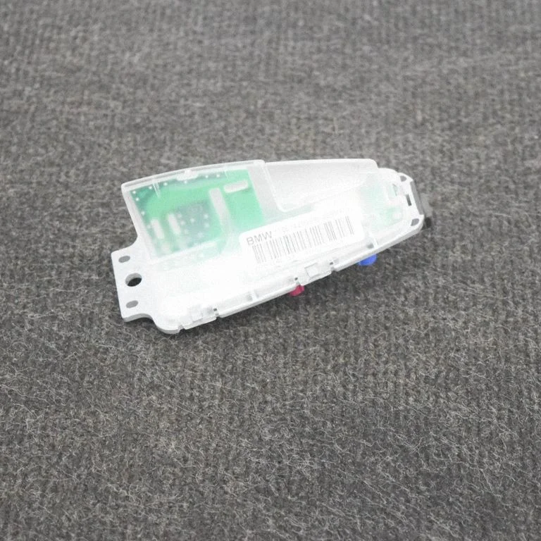 Antenn (GPS-antenn) – BMW 2-seeria F22 F23 (2013-2017)