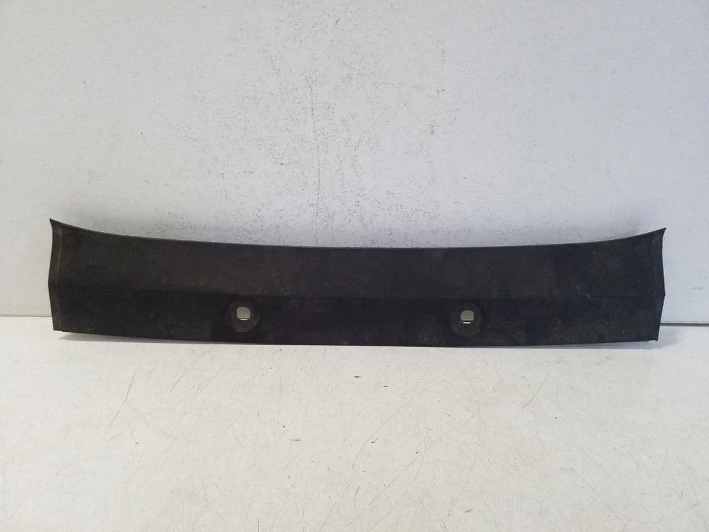 Kita variklio skyriaus detalė