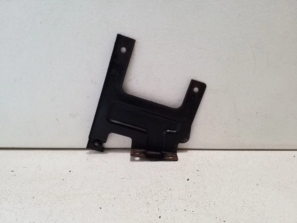 Kita variklio skyriaus detalė