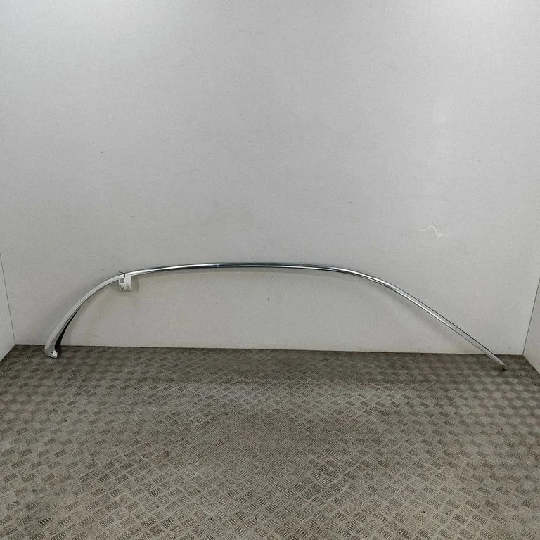 Jumta apdares līste „moldings" 2W93F51692AE